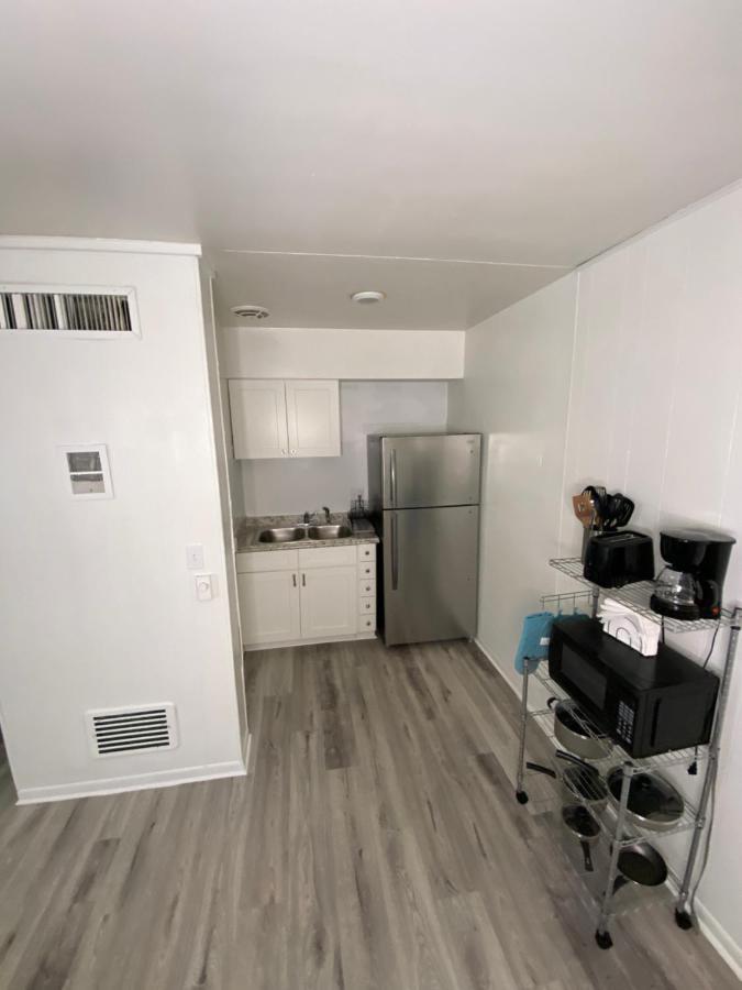 Uptown Inn & Suites St. Petersburg Ngoại thất bức ảnh